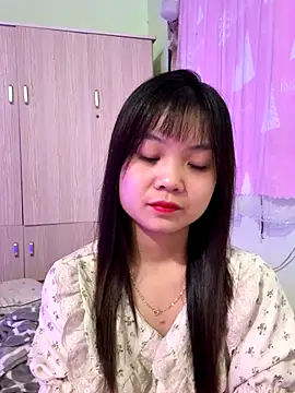 Snapshot of Maeve2k5 chatting on 10, 10, 2025 Maeve2k5 online show from 10, 10, 2025