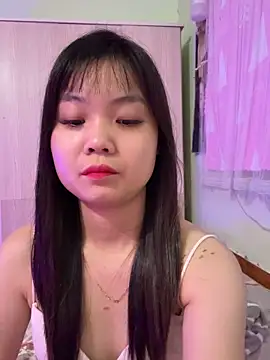 Snapshot of Maeve2k5 chatting on 16, 10, 2025 Maeve2k5 online show from 16, 10, 2025