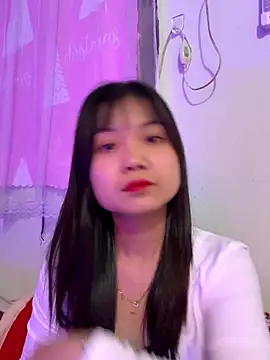 Snapshot of Maeve2k5 chatting on 23, 10, 2025 Maeve2k5 online show from 23, 10, 2025