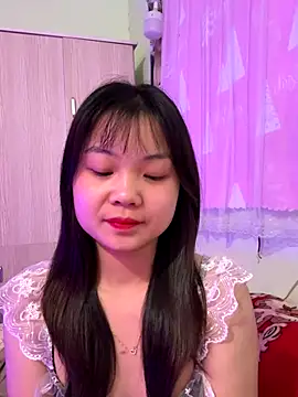 Snapshot of Maeve2k5 chatting on 25, 10, 2025 Maeve2k5 online show from 25, 10, 2025