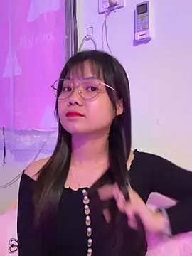 Snapshot of Maeve2k5 chatting on 29, 10, 2025 Maeve2k5 online show from 29, 10, 2025