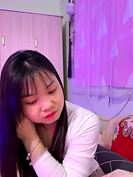 Snapshot of Maeve2k5 chatting on 2, 11, 2025 Maeve2k5 online show from 2, 11, 2025