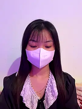 Snapshot of Maeve2k5 chatting on 10, 11, 2025 Maeve2k5 online show from 10, 11, 2025