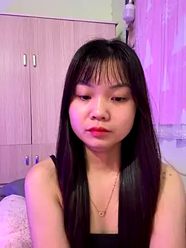 Snapshot of Maeve2k5 chatting on 24, 11, 2025 Maeve2k5 online show from 24, 11, 2025