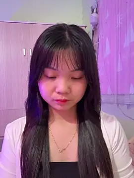 Snapshot of Maeve2k5 chatting on 28, 11, 2025 Maeve2k5 online show from 28, 11, 2025