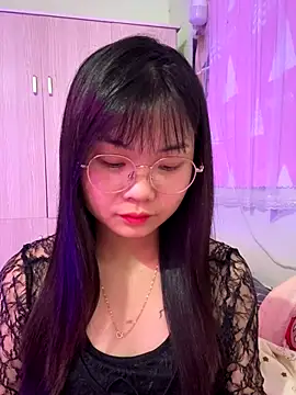 Snapshot of Maeve2k5 chatting on 1, 12, 2025 Maeve2k5 online show from 1, 12, 2025