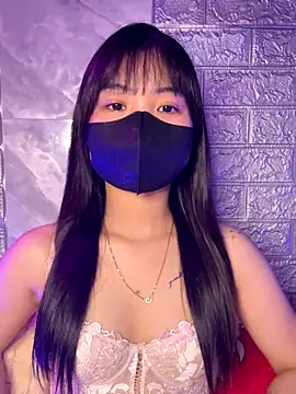 Snapshot of Maeve2k5 chatting on 16, 12, 2025 Maeve2k5 online show from 16, 12, 2025