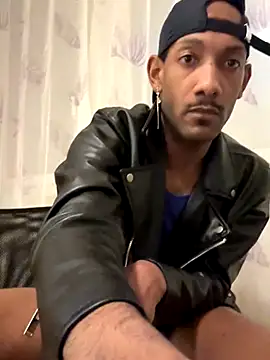 Snapshot of esteraulxxx chatting on 23, 9, 2025 esteraulxxx online show from 23, 9, 2025