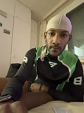 Snapshot of esteraulxxx chatting on 1, 12, 2025 esteraulxxx online show from 1, 12, 2025