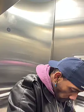 Snapshot of esteraulxxx chatting on 3, 12, 2025 esteraulxxx online show from 3, 12, 2025