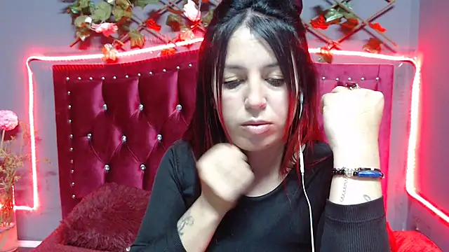 Snapshot of Melani_cute02 chatting on 9, 2, 2025 Melani cute02 online show from 9, 2, 2025