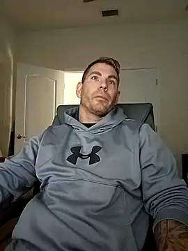 snakecharmer20000 online show from 5, 2, 2025