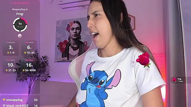 Snapshot of aleja_rythm chatting on 4, 2, 2025 aleja rythm online show from 4, 2, 2025