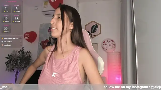 Snapshot of aleja_rythm chatting on 9, 2, 2025 aleja rythm online show from 9, 2, 2025