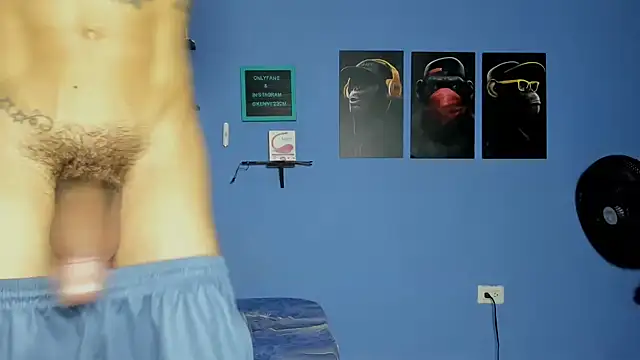 Snapshot of louchart_kenny chatting on 4, 4, 2026 louchart kenny online show from 4, 4, 2026