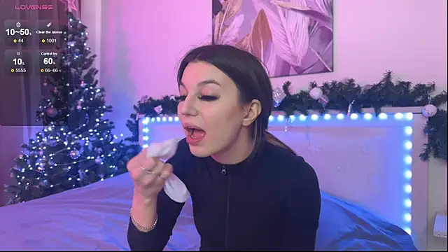 Veronica leal online show from 13, 1, 2026