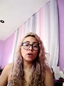 Snapshot of rossmexicana_x chatting on 18, 6, 2026 rossmexicana x online show from 18, 6, 2026