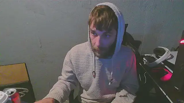 Snapshot of Superoz77 chatting on 6, 12, 2024 Superoz77 online show from 6, 12, 2024