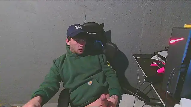 Snapshot of Superoz77 chatting on 25, 1, 2025 Superoz77 online show from 25, 1, 2025