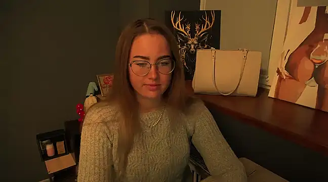 Snapshot of luxie_milady chatting on 17, 12, 2024 luxie milady online show from 17, 12, 2024