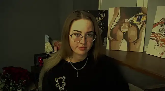 Snapshot of luxie_milady chatting on 21, 2, 2025 luxie milady online show from 21, 2, 2025