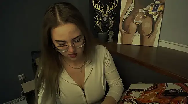 Snapshot of luxie_milady chatting on 21, 3, 2025 luxie milady online show from 21, 3, 2025