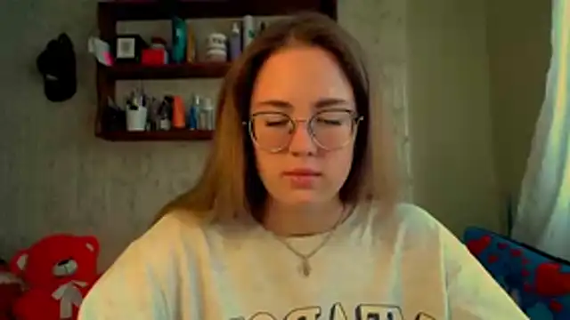 Snapshot of luxie_milady chatting on 24, 10, 2025 luxie milady online show from 24, 10, 2025