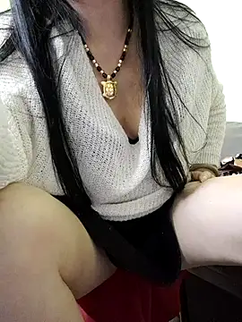 Snapshot of Hangem111 chatting on 2, 12, 2025 Hangem111 online show from 2, 12, 2025