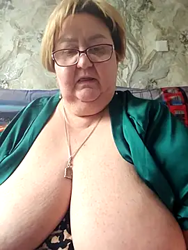 Snapshot of Awn290668 chatting on 12, 4, 2026 Awn290668 online show from 12, 4, 2026