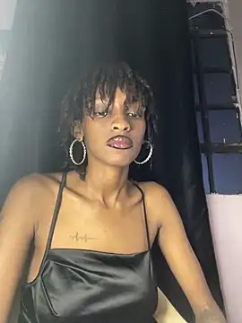 Snapshot of Tee_babygirl1 chatting on 18, 12, 2024 Tee babygirl1 online show from 18, 12, 2024