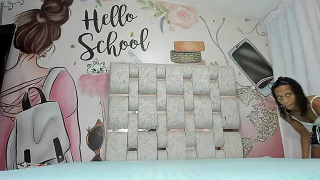 EMMA SWEETT1 online show from 16, 1, 2025