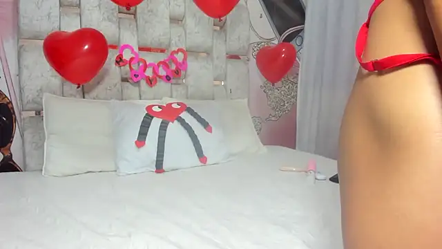 EMMA SWEETT1 online show from 16, 2, 2025