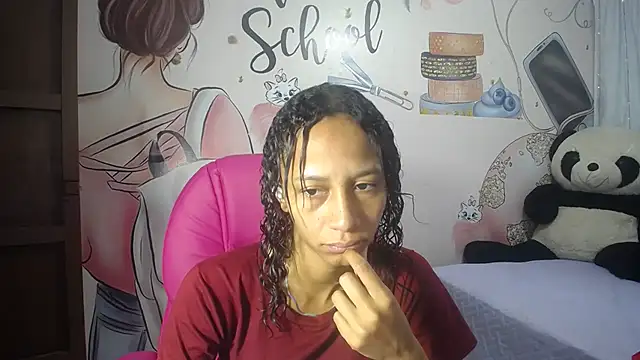 EMMA SWEETT1 online show from 1, 10, 2025