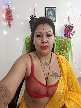 Snapshot of YOUR_LOVELY-40 chatting on 20, 3, 2026 YOUR LOVELY-40 online show from 20, 3, 2026