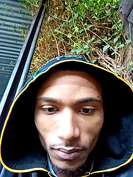 Snapshot of slimmydaddy69 chatting on 26, 4, 2026 slimmydaddy69 online show from 26, 4, 2026