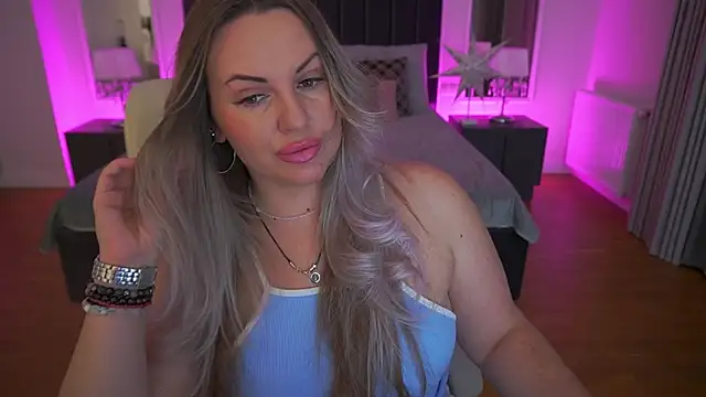 KiraCandyS online show from 20, 3, 2026