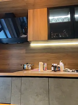 Jessy Jo online show from 4, 10, 2025