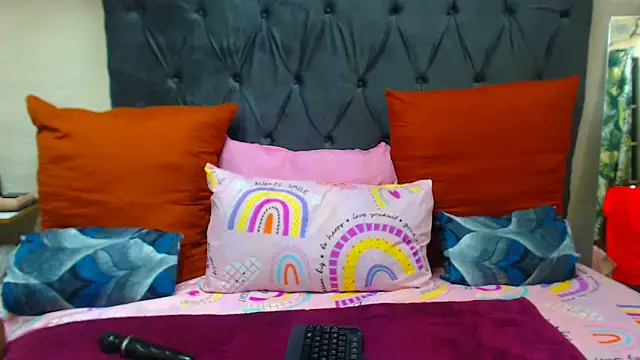 Snapshot of SAVAGExBOO chatting on 14, 2, 2025 SAVAGExBOO online show from 14, 2, 2025