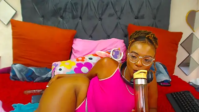 Snapshot of SAVAGExBOO chatting on 19, 3, 2025 SAVAGExBOO online show from 19, 3, 2025