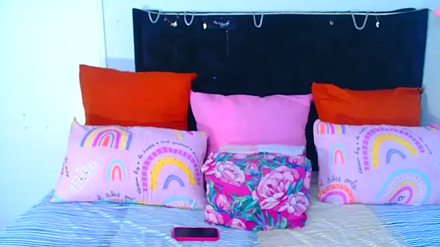 Snapshot of SAVAGExBOO chatting on 21, 10, 2025 SAVAGExBOO online show from 21, 10, 2025