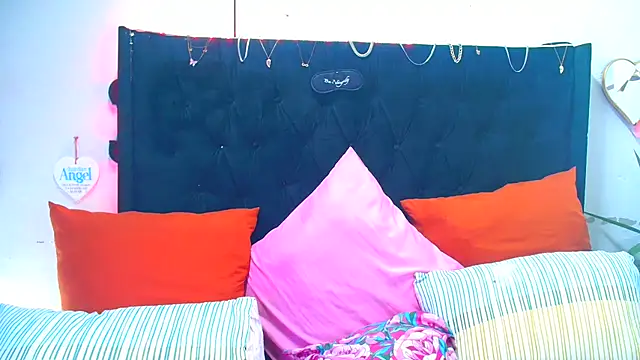 Snapshot of SAVAGExBOO chatting on 18, 12, 2025 SAVAGExBOO online show from 18, 12, 2025