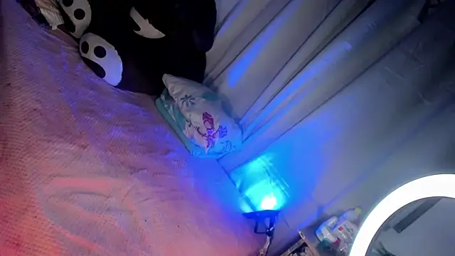 Maryonthemoon online show from 14, 1, 2025