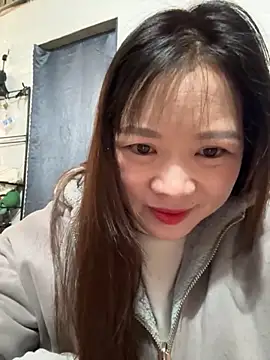 Hellen 111 online show from 24, 11, 2025