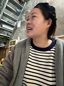 Hellen 111 online show from 25, 11, 2025