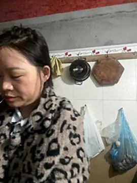 Hellen 111 online show from 4, 3, 2026