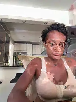 KyaraMiller online show from 14, 4, 2026