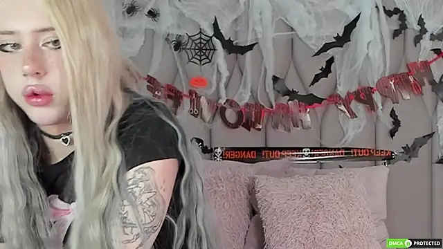 Snapshot of Joy_Barker chatting on 1, 11, 2025 Joy Barker online show from 1, 11, 2025