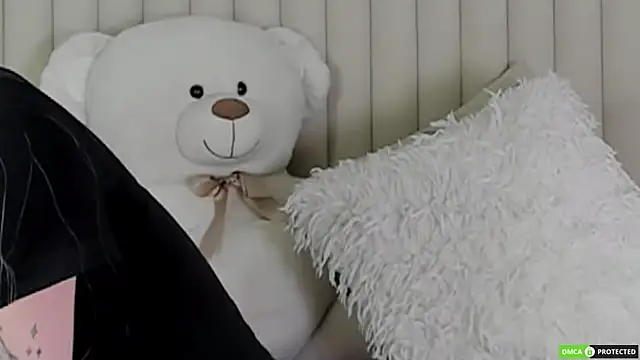 Snapshot of Joy_Barker chatting on 4, 11, 2025 Joy Barker online show from 4, 11, 2025