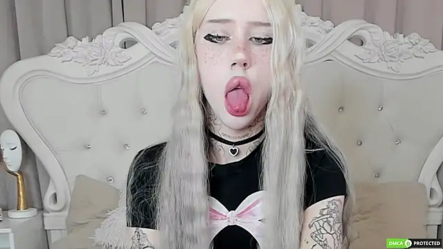 Snapshot of Joy_Barker chatting on 10, 11, 2025 Joy Barker online show from 10, 11, 2025