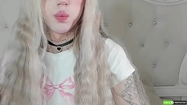 Snapshot of Joy_Barker chatting on 24, 11, 2025 Joy Barker online show from 24, 11, 2025